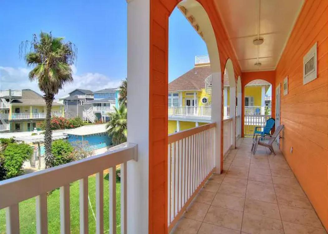 7 Bedroom Home Steps To The Beach With 4 Patios And Pool! Sleeps 20 Port Aransas Bagian luar foto