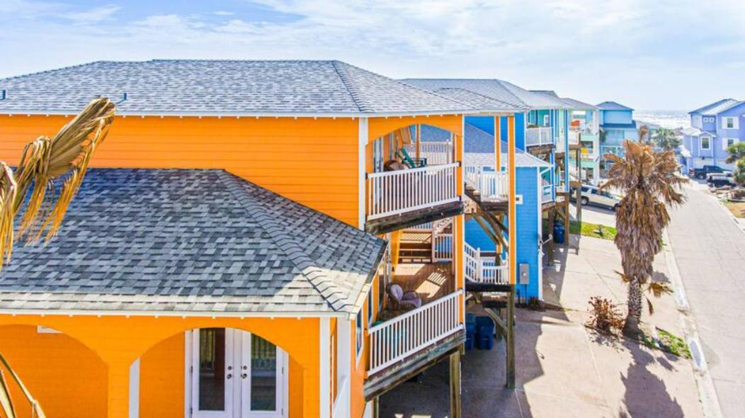 7 Bedroom Home Steps To The Beach With 4 Patios And Pool! Sleeps 20 Port Aransas Bagian luar foto