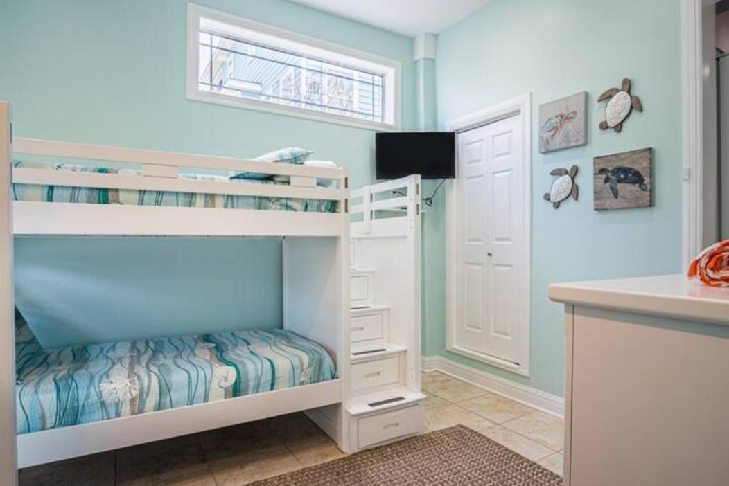 7 Bedroom Home Steps To The Beach With 4 Patios And Pool! Sleeps 20 Port Aransas Bagian luar foto