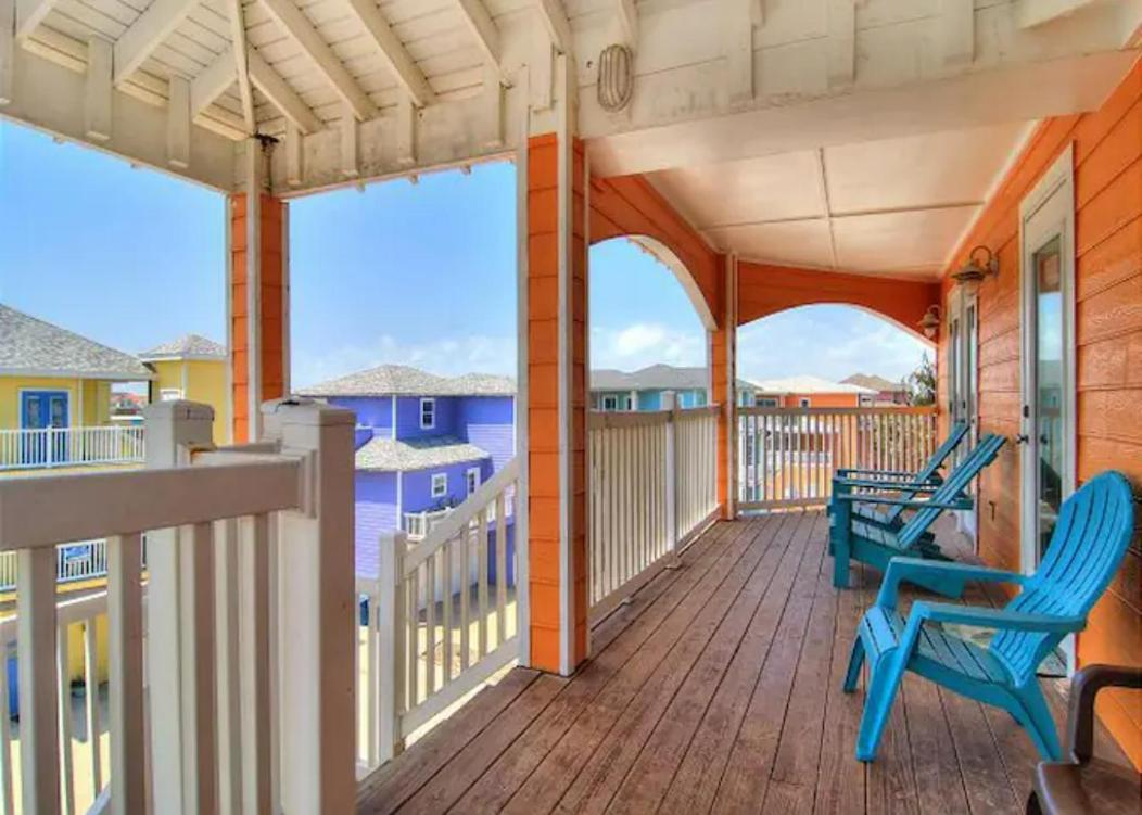 7 Bedroom Home Steps To The Beach With 4 Patios And Pool! Sleeps 20 Port Aransas Bagian luar foto